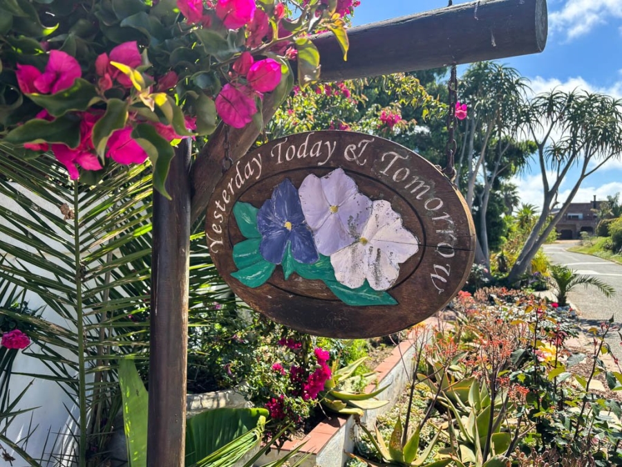 8 Bedroom Property for Sale in Herolds Bay Western Cape